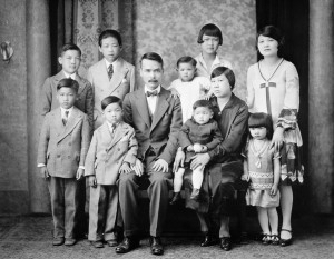 Formal portrait of the Chinn Family of Butte.